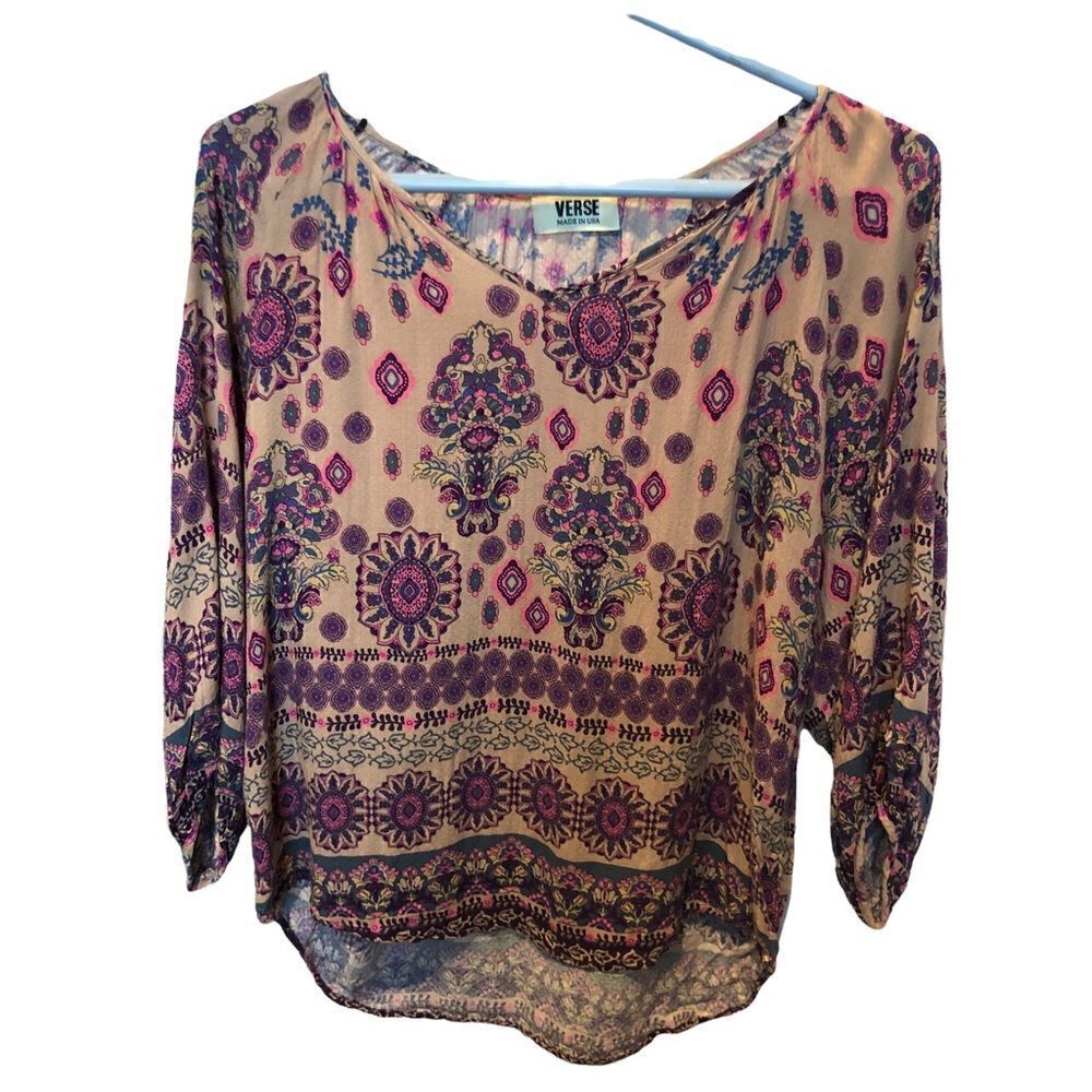Verse blouse V neck 3/4 sleeve purple and tan design Medium